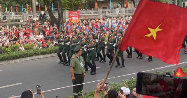 8 kinh nghiệm đi xem diễu binh
