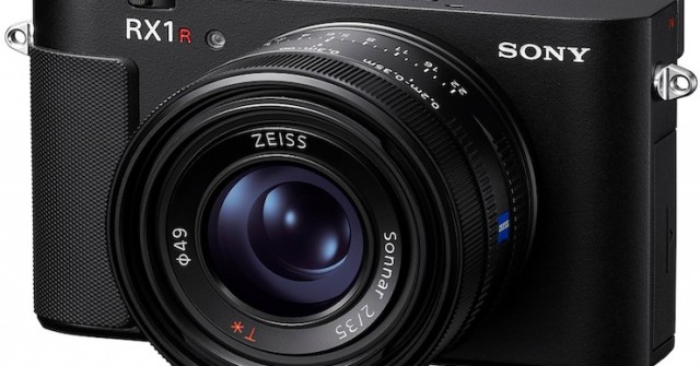 Sony công bố máy ảnh RX1R III với vi xử lý AI, giá trên trăm triệu đồng