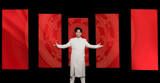 Divo Tùng Dương: Tôi tự hào dùng âm nhạc ngợi ca Tổ quốc