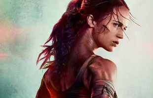 Poster mới của phim Tomb Raider bị fan ném đá vì có chiếc cổ siêu dài