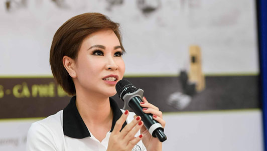 Ca sĩ Uyên Linh: “Sách quý nuôi dưỡng tâm hồn, dạy cách làm người”