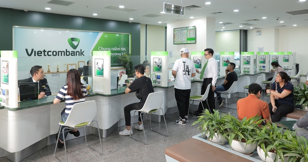 Vietcombank thông báo dừng toàn bộ giao dịch thẻ với những khách hàng sau