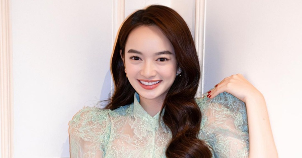 Tại sao ông trời thiên vị mỹ nhân này quá vậy: Đẹp không để đâu cho hết, mới 17 tuổi đã nổi tiếng khắp cả nước