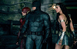 Justice League mở màn công chiếu đáng thất vọng tại Bắc Mỹ