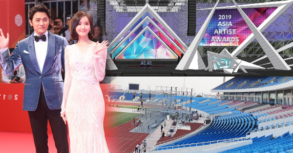 Sân khấu lễ trao giải AAA 2019 hội tụ TWICE, Yoona và quân đoàn sao Hàn ở SVĐ Mỹ Đình bắt đầu xây dựng: Sao khủng thế này?