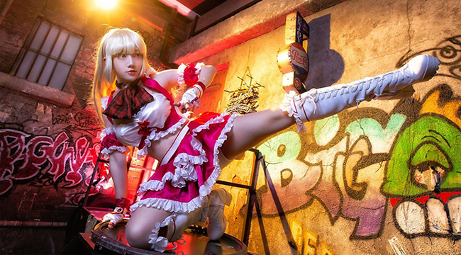 Không thể rời mắt trước cosplay Emilie “Lili” de Rochefort – Tekken đầy kiêu sa