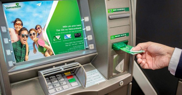 Từ 1/1/2025, trường hợp duy nhất có thể rút tiền tại ATM nếu chưa xác thực sinh trắc học