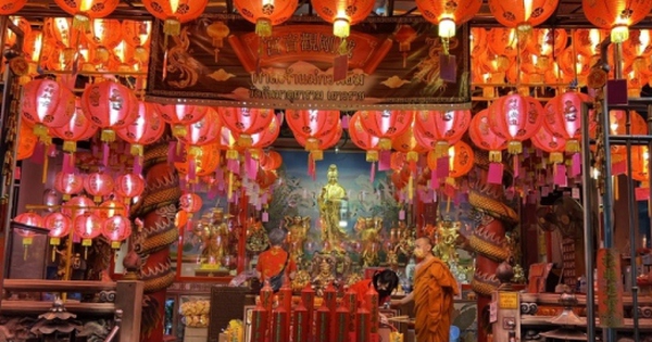 Khu phố người Hoa tại Bangkok lung linh, nhộn nhịp dịp Tết Quý Mão