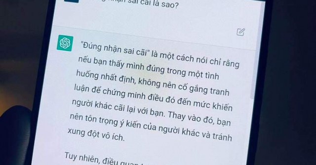 Nghe ChatGPT giải nghĩa 