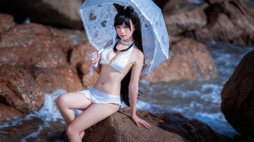 Lại một phiên bản Atago Swimsuit khiến người ta mệt mỏi của Azur Lane - Cosplay