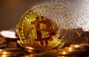 Bitcoin chạm đến ngưỡng sụp đổ, thị trường tiền ảo 