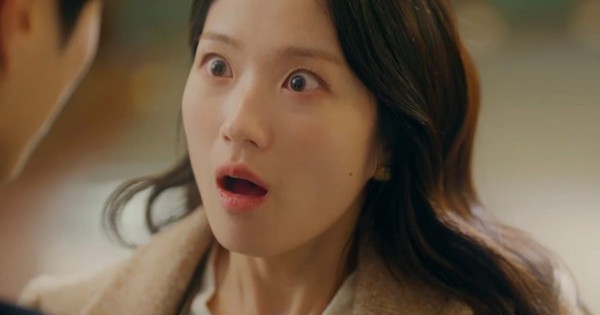 Cõng Anh Mà Chạy tập 13: Kim Hye Yoon có quyết định gây sốc, khiến Byeon Woo Seok quên sạch mọi ký ức