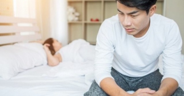 Gặp bạn cũ trong buổi họp lớp, người đàn ông vội về xét nghiệm ADN con 8 tuổi