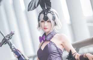 Cosplay Jean D'Arc cực nóng bỏng trong Fate/Grand Order