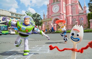 Toy Story 4: Nhân dịp Forky bỏ trốn sang Việt Nam, hội bạn Woody mê mẩn trò chơi dân gian chẳng muốn về