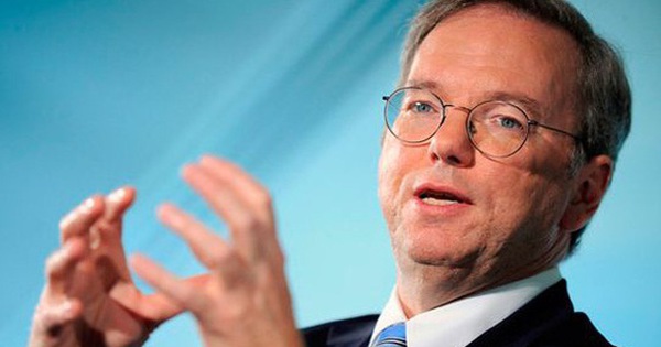 Cựu CEO Google, Eric Schmidt: Huawei đã tham gia vào 