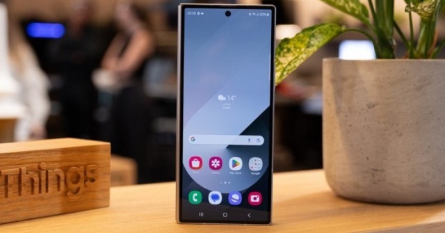 Galaxy Z Fold 7 sẽ không có camera dưới màn hình