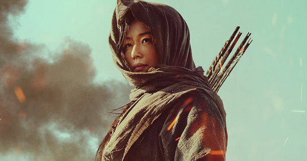 Jeon Ji Hyun bất ngờ bị Knet chê không hợp đóng Kingdom vì “một màu”, chuyện gì thế này?