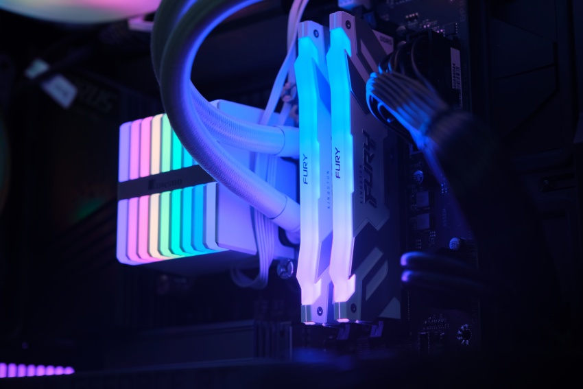 Trên tay FURY Renegade 7200, cặp ram nhanh “khủng long” nhà Kingston