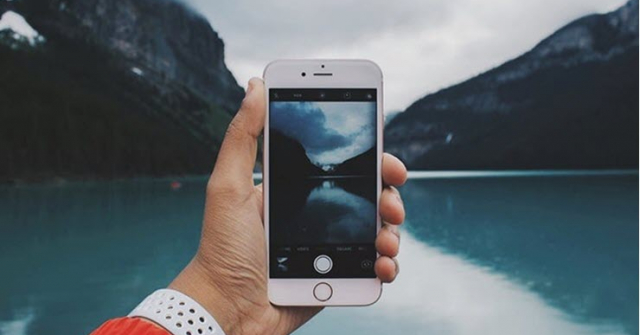 Tùy chọn này trên iOS 17 giúp chụp ảnh không bao giờ bị nghiêng