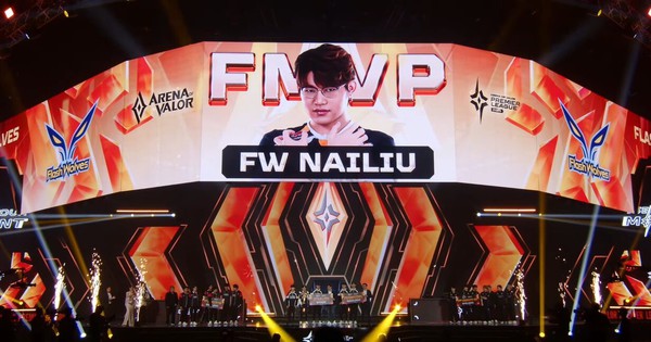 Nailiu "out trình", cầm Toro đi đường Caesar cũng đưa Flash Wolves vô địch APL 2025