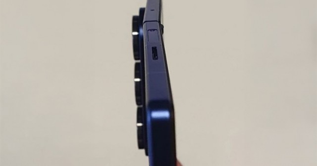 Galaxy Z Fold7 vừa ra mắt đã xuất hiện lỗi bản lề bị lệch khó hiểu