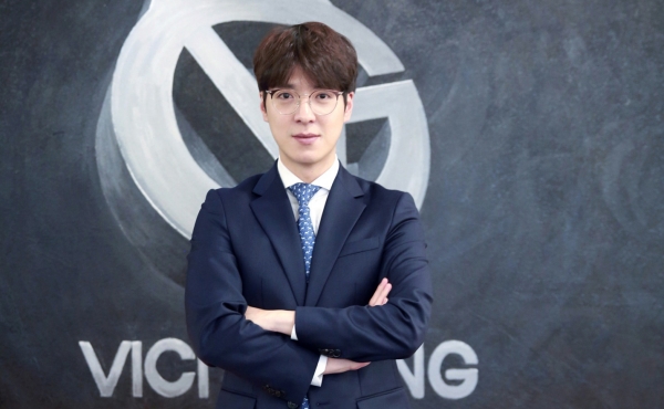 LMHT: Không thể giúp Vici Gaming lọt vào playoffs, HLV Kkoma vẫn có được “thành công” cực lớn tại quê nhà Hàn Quốc