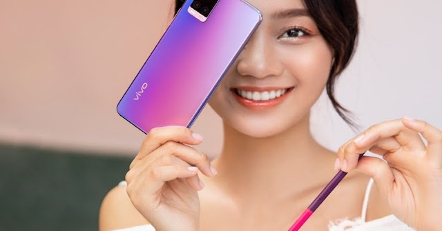 Bảng giá smartphone Vivo: Giá giảm ít, tối đa 700.000 đồng với V20