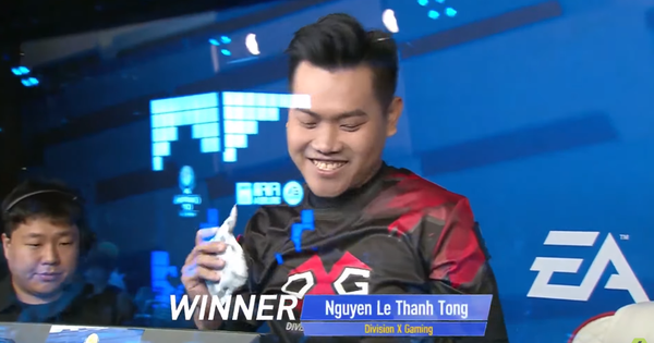 Thắng kịch tính trên chấm 11m, 