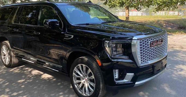 Cận cảnh GMC Yukon XL Denali 2023 giá hơn 10 tỷ đồng tại Việt Nam, đối đầu Lexus LX 600 VIP