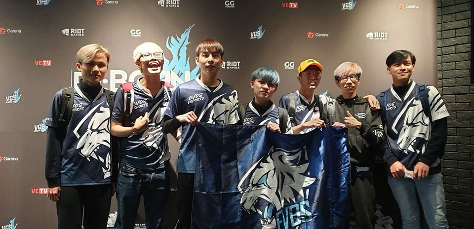 Suning chiêu mộ Xạ thủ từ Invictus Gaming