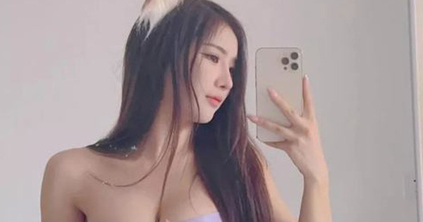 Vô tình vướng sự cố phát sóng, nữ streamer sexy phải tắt vội filter nhưng nhan sắc lúc này mới là điểm gây chú ý