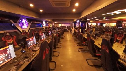 Vikings Esports Arena được xác nhận đạt chuẩn Intel Premium iCafe