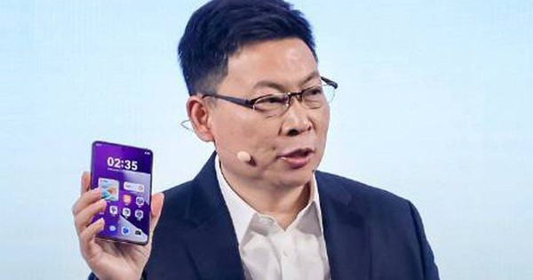 Huawei ra mắt điện thoại gập độc dị, CEO bảo là 