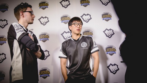 [Tin đồn] Doublelift sắp tái ngộ Bjergsen và Biofrost tại Team Solomid?