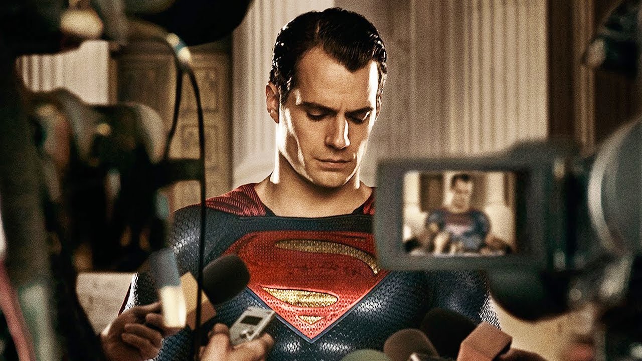 Henry Cavill chấp nhận giảm thù lao để được quay lại làm Superman