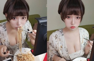 Chỉ ngồi ăn mì trên sóng, nữ streamer vô danh cũng thu hút hàng ngàn lượt xem bởi một lý do