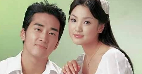 Ảnh hiếm từ 20 năm trước của Song Hye Kyo và 