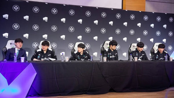 DK kkOma: “Nếu cả chúng tôi và RNG đều lọt vào trận chung kết, tôi nghĩ chắc chắn đội của mình sẽ giành chiến thắng vì đó là BO5”