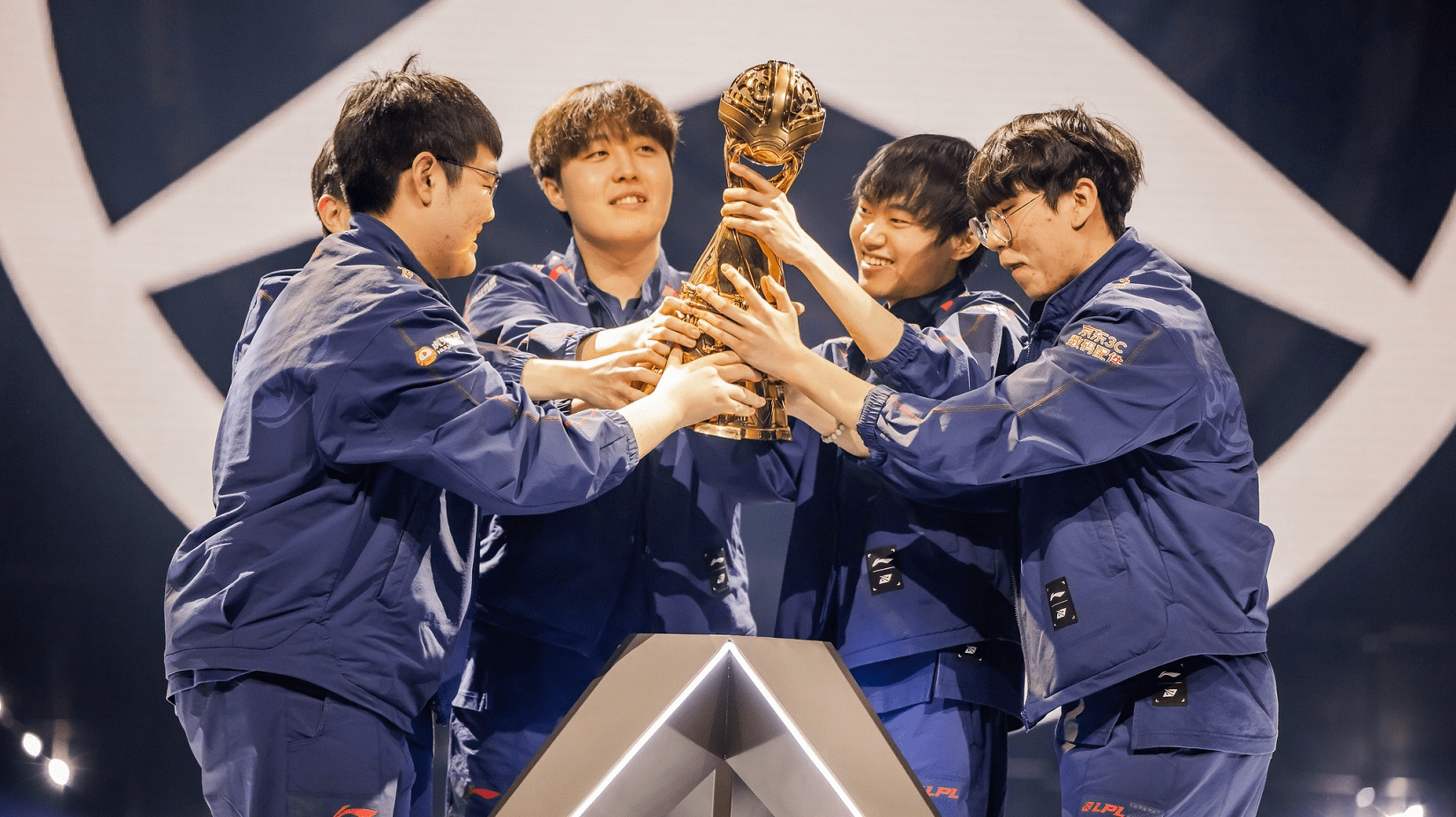 MSI 2023 - Màn trả thù ngọt ngào của LPL