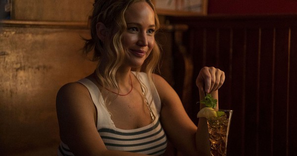 Cười chảy nước mắt với chất liệu hài hước và duyên dáng của Jennifer Lawrence trong Vú Em Dạy 