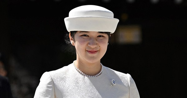 Công chúa Aiko ghi dấu ấn mạnh mẽ trong chuyến thăm vùng động đất: Đại diện hoàng gia đích thực là đây!