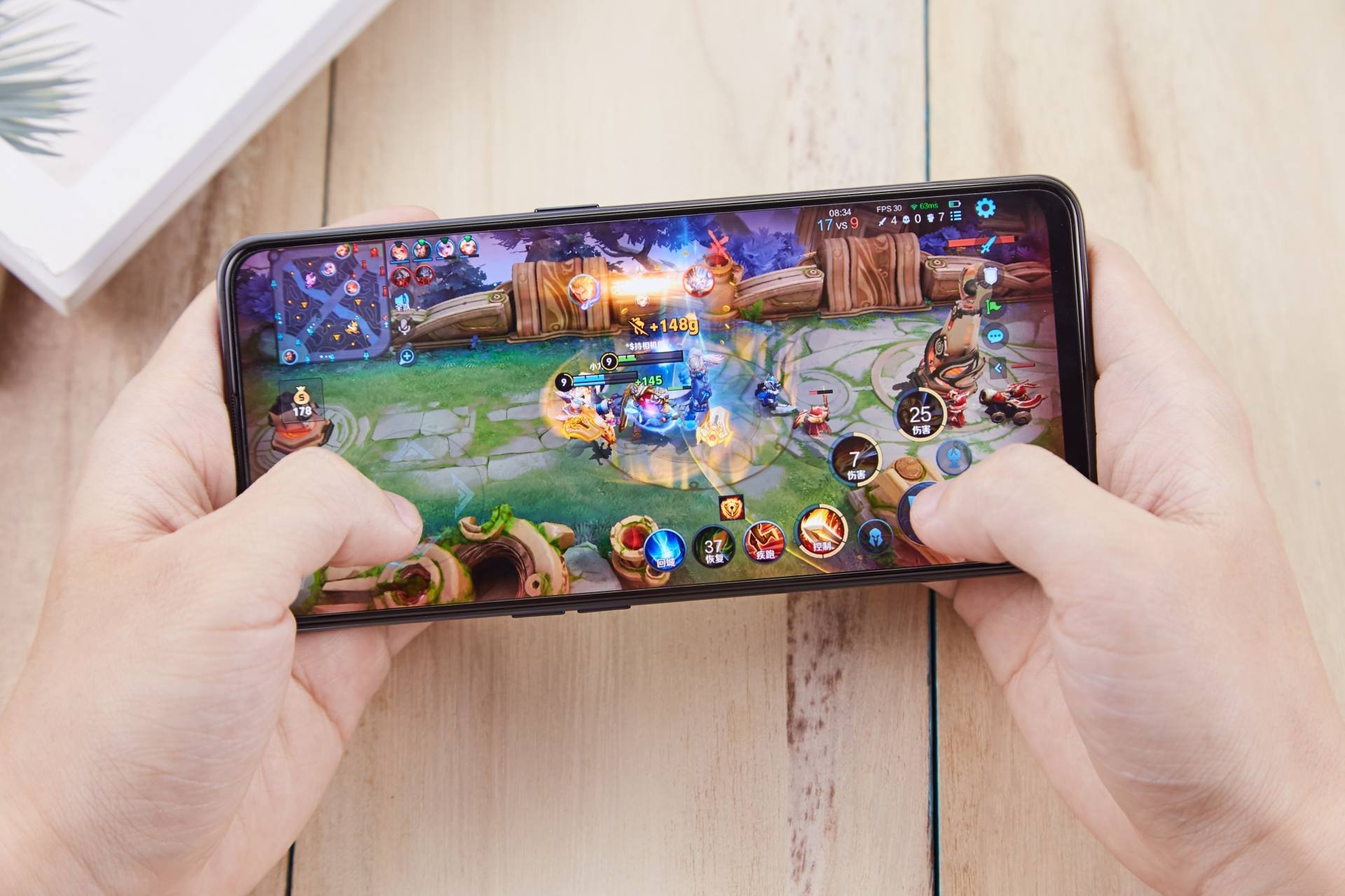 Nhóm game thủ nhí chơi game Tencent giảm dần