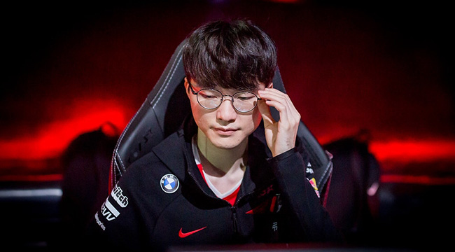 Giả thua 1 game lọc fan, chủ tịch Faker và “gấu bông” Teddy lội ngược dòng đưa T1 vào CKTG