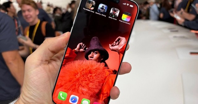 iPhone 17 Pro Max bản Việt Nam “ăn đứt” Galaxy S25 Ultra về pin