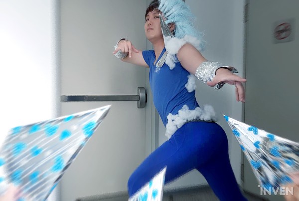 Cười nghiêng cười ngã với màn Cosplay 