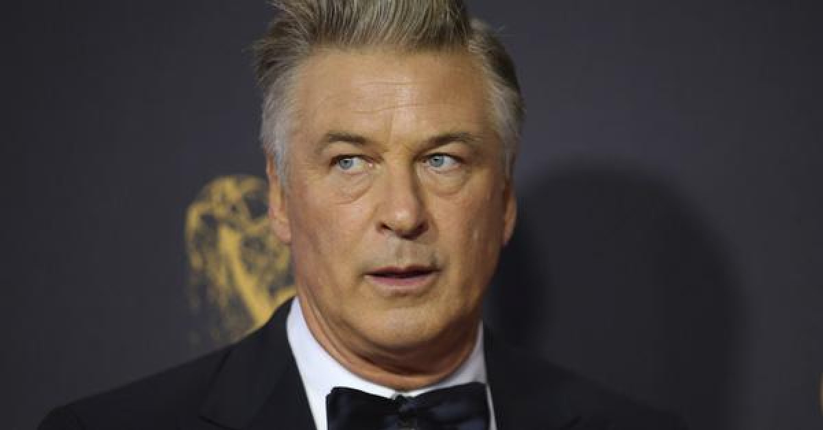 Tài tử Alec Baldwin bắn chết đạo diễn trên trường quay