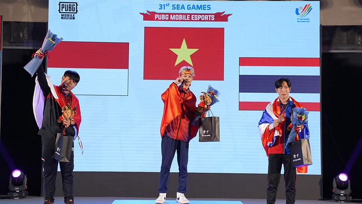 Phan Văn Đông: Tấm HCV kỳ tích tại SEA Games đưa Esports lần đầu góp mặt tại Cúp Chiến thắng