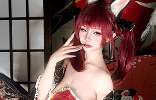 Lại xuất hiện một màn cosplay nóng bỏng ngày đầu năm, nhẹ nhàng và tình cảm khiến làng game quốc tế rạo rực