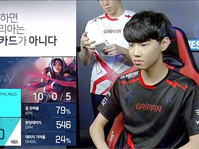 Đến SKT còn bị hành ra bã ấy vậy mà KT Rolsters vẫn ăn no 